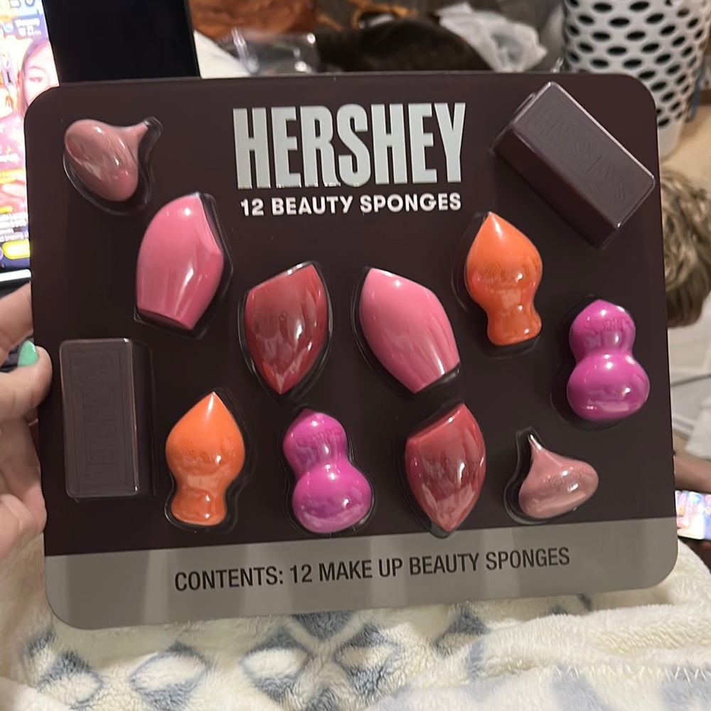 Hershey 12 Beauty Sponges Set